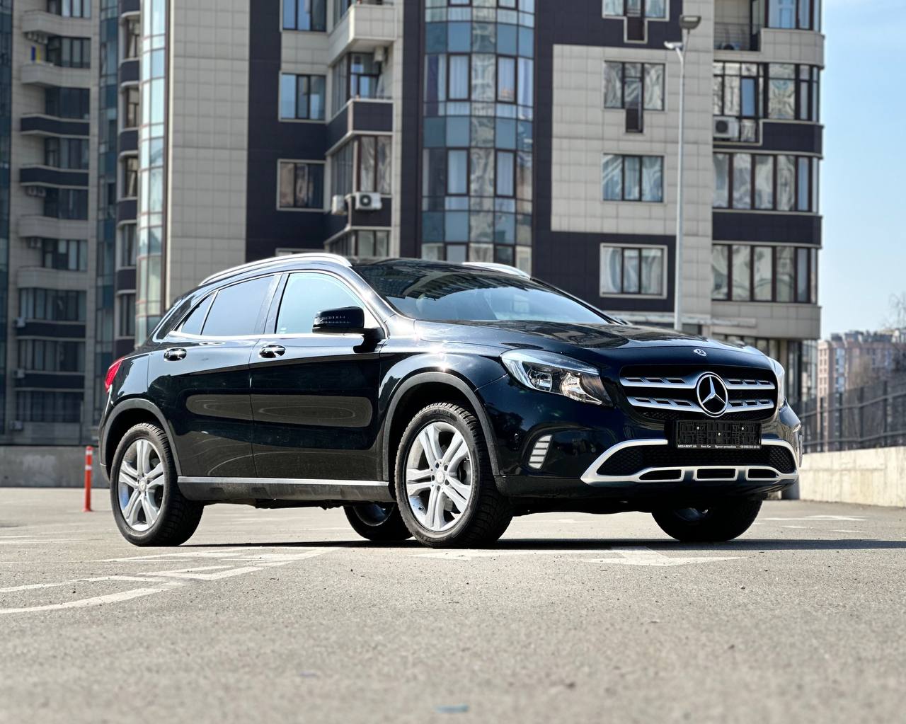   Mercedes-Benz GLA   - 