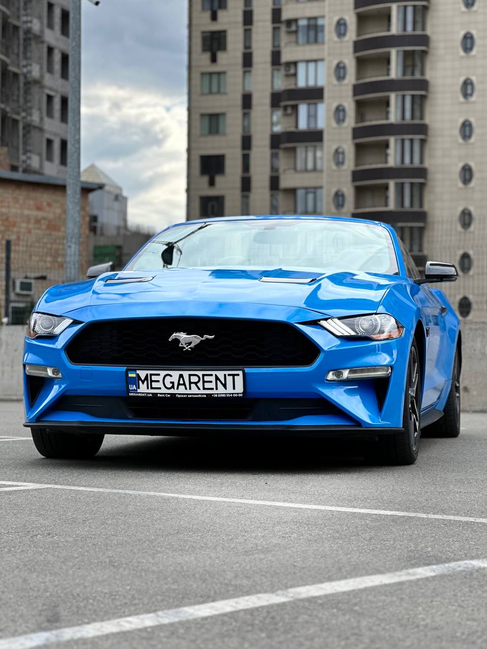   FORD MUSTANG   -  2